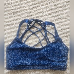 Lululemon sports bra